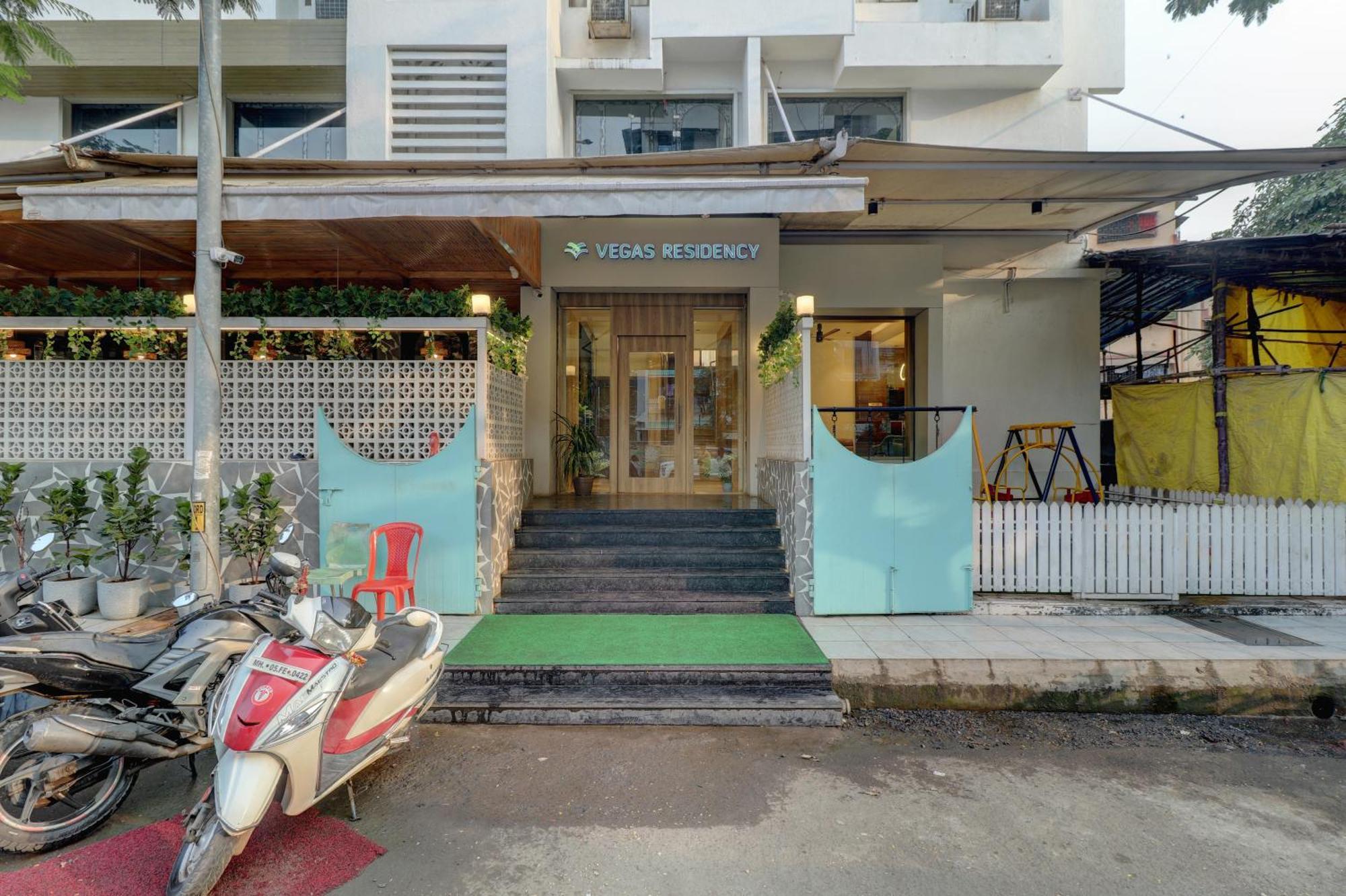 Hotel Vegas Residency Kalyān Zewnętrze zdjęcie